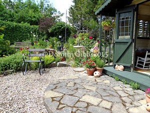 Another 'room' with one of several sun rooms